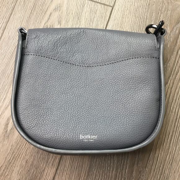 Botkier Trigger Saddle Crossbody Magnetic Flap Purse Bag Gray Adjustable Straps - Picture 2 of 10